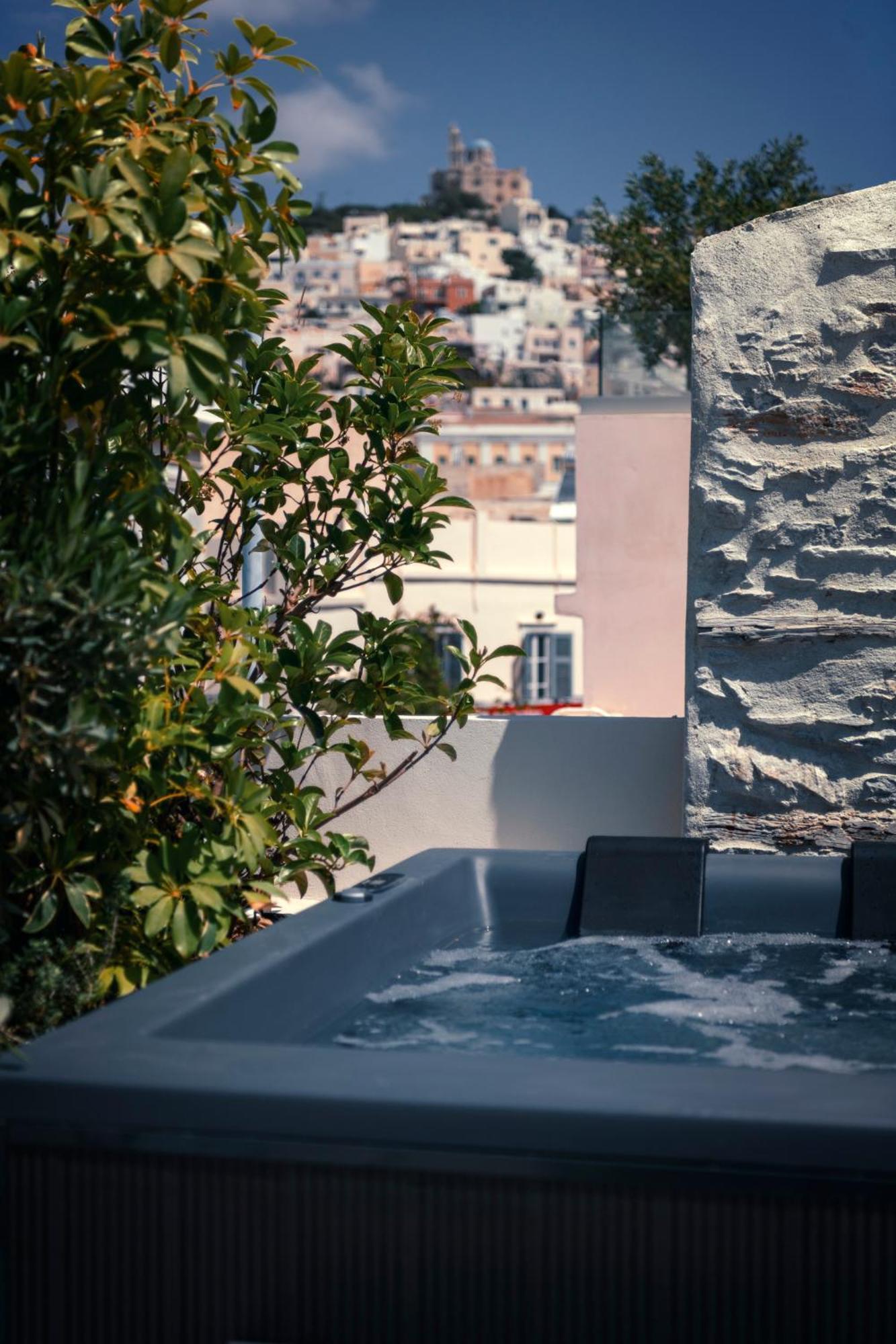 Ninemian Suites Syros Ermoupoli Exterior photo