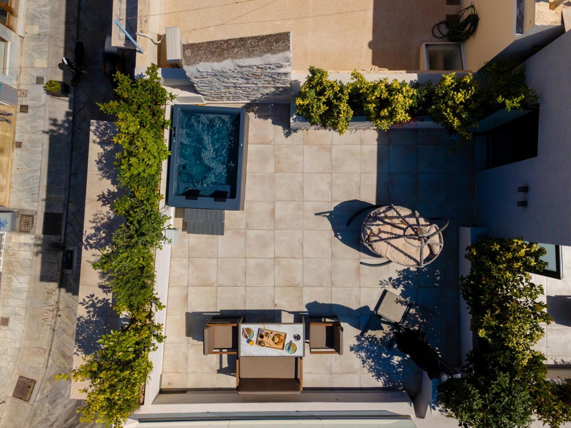 Ninemian Suites Syros Ermoupoli Exterior photo